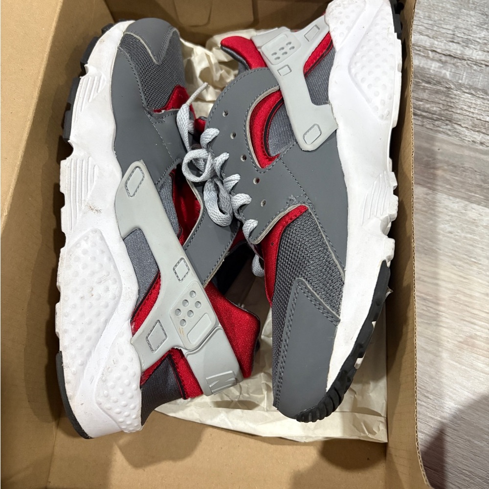 Nike Kids Gray and Red Sneakers